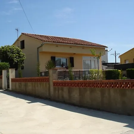 Casa Les Roques